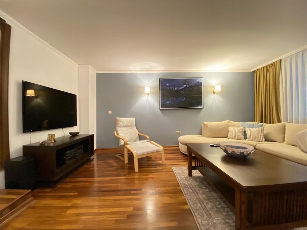 Sleek and Central Flat With Backyard in Sisli Apartment 53