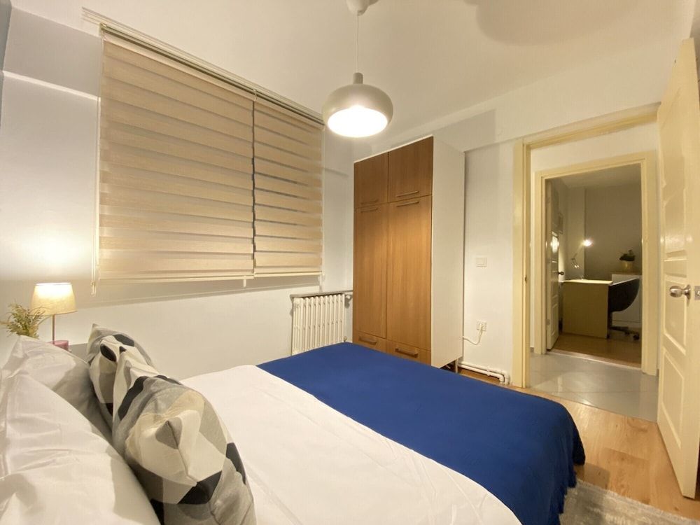 Sleek and Central Flat With Backyard in Sisli Apartment 28