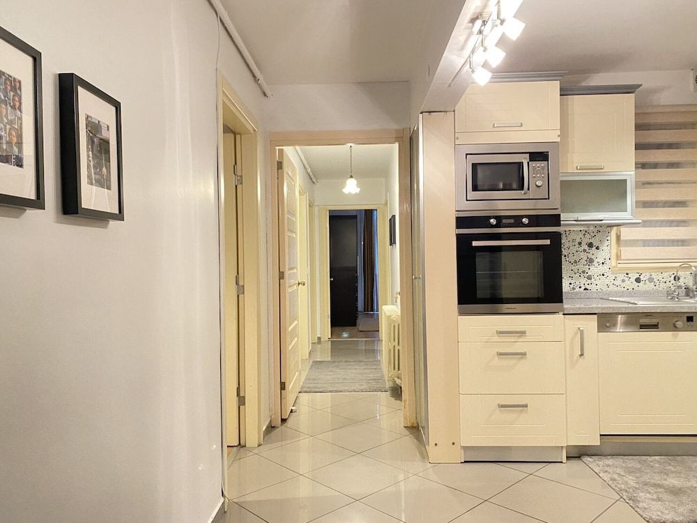 Sleek and Central Flat With Backyard in Sisli Apartment 47