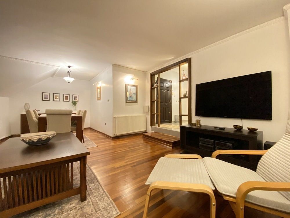 Sleek and Central Flat With Backyard in Sisli Apartment 58