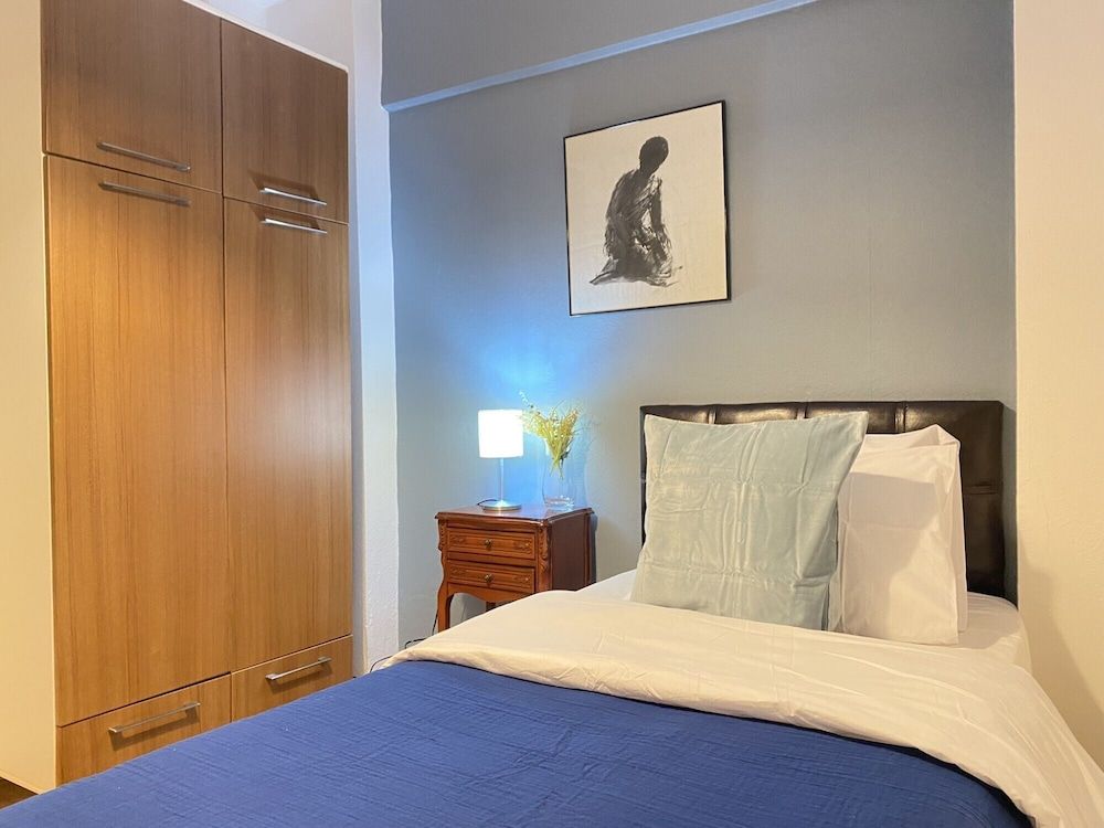 undefined Sleek and Central Flat With Backyard in Sisli 5