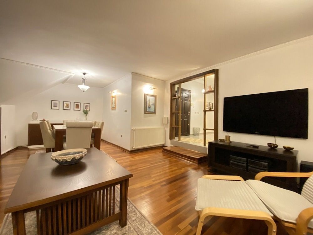 Sleek and Central Flat With Backyard in Sisli Apartment 59