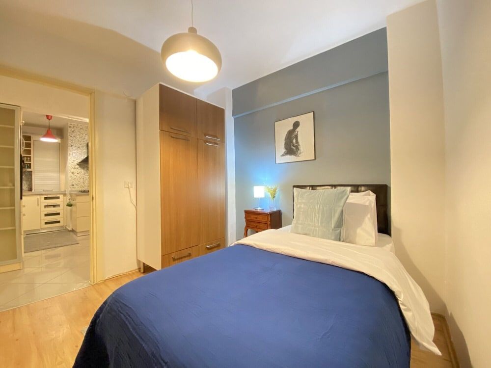 Sleek and Central Flat With Backyard in Sisli Apartment 31