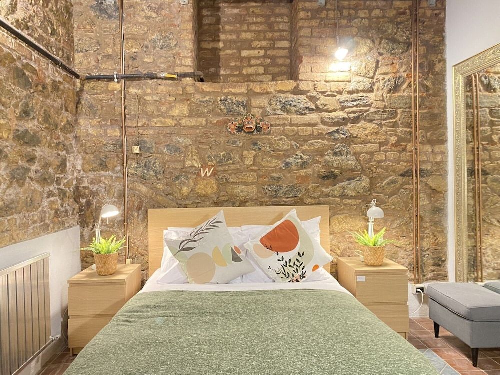 Centrally Located Historical Flat in Beyoglu Apartment 2