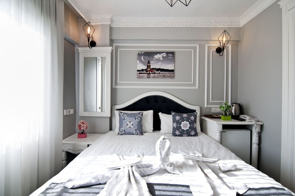 Nova City Hotel Double Room 8