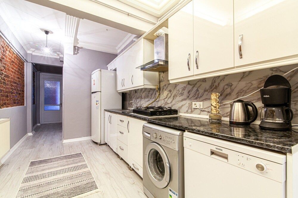 undefined Central Flat Close to Cevahir Shopping Mall 4