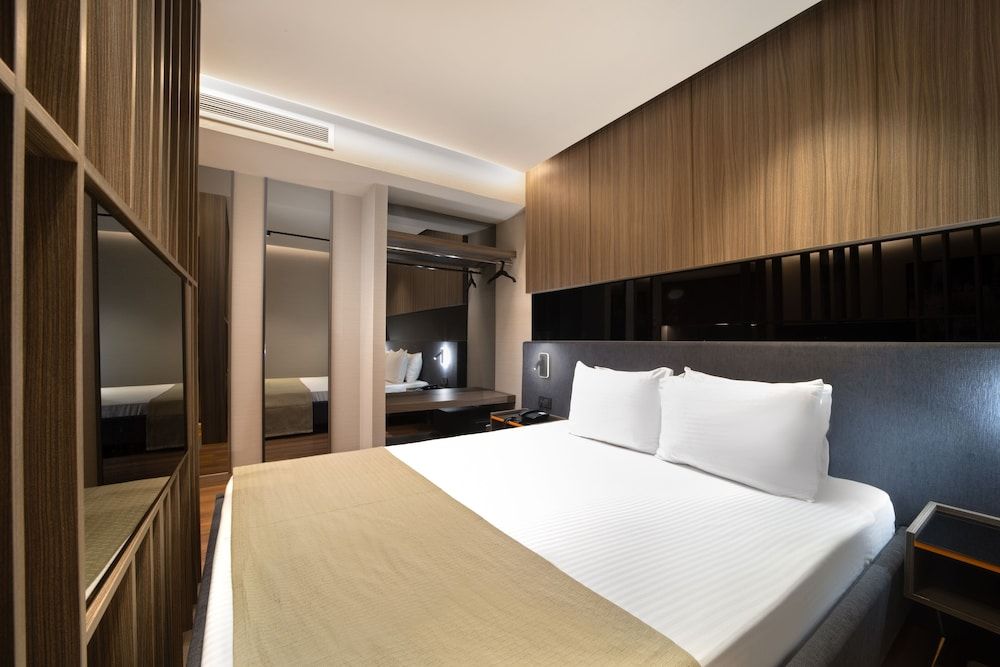 undefined Nish Palace Besiktas 7