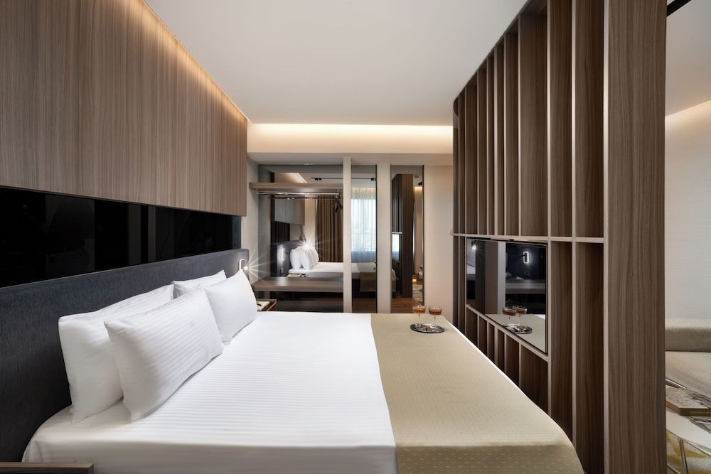 Royal Studio Suite