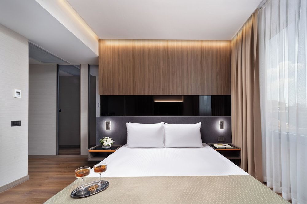 undefined Nish Palace Besiktas 5