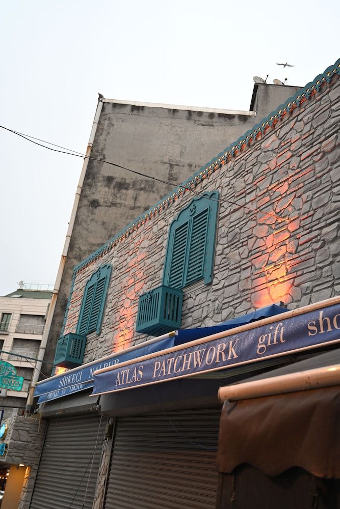 undefined Ethnica Suites 6