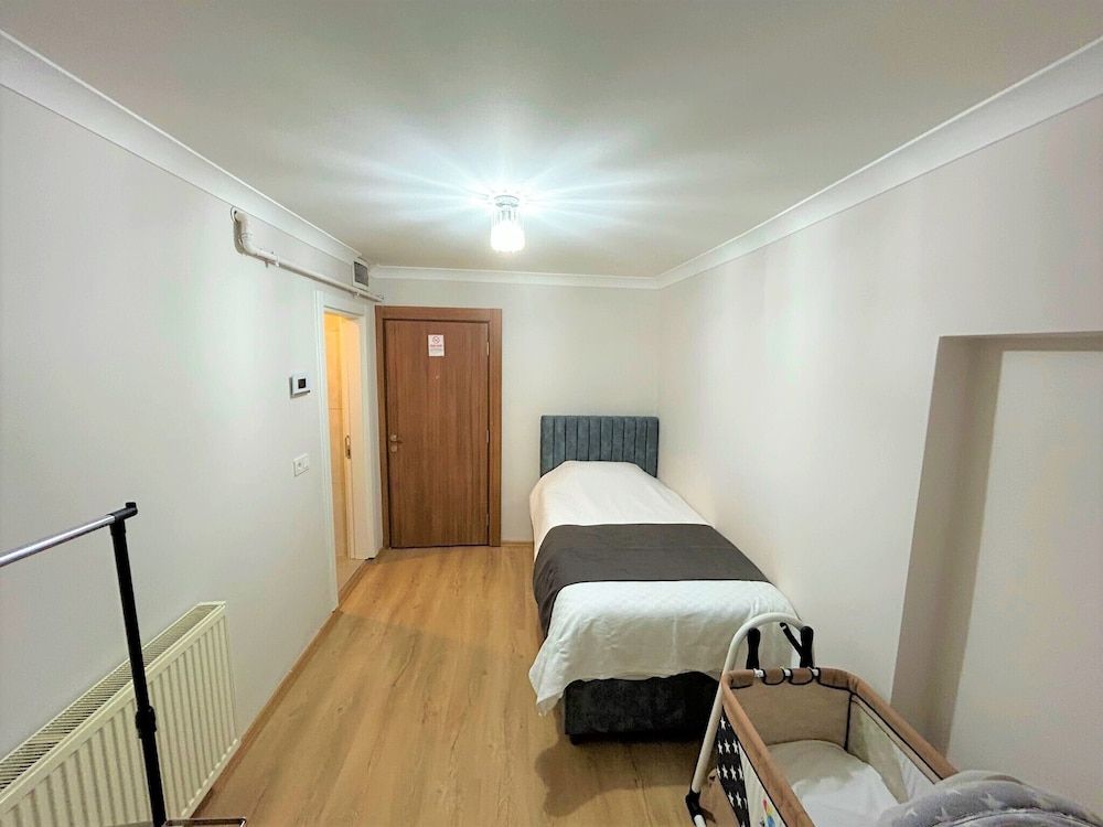 undefined FTF Suits Kuzguncuk Bostan 3