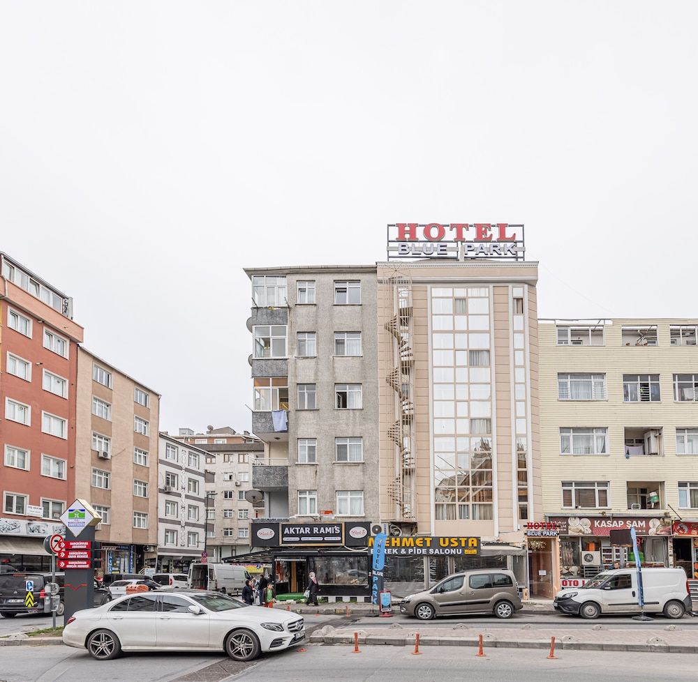 undefined Blue Park Hotel 4