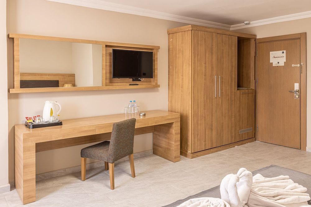 Blue Park Hotel Deluxe Studio 8