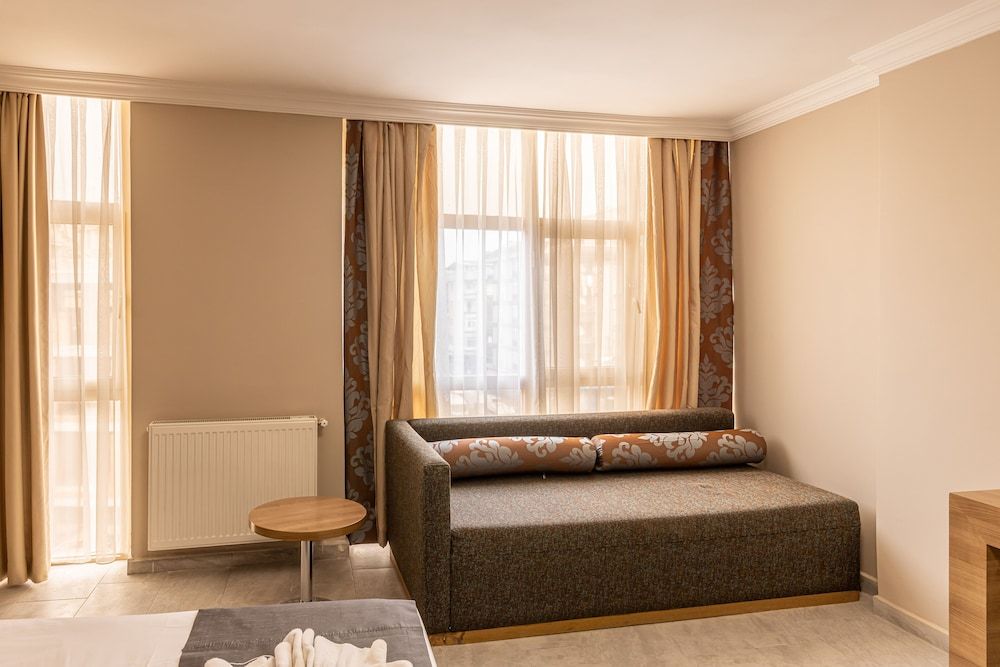 undefined Blue Park Hotel 9