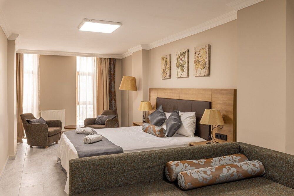 Blue Park Hotel Family Studio Suite 2