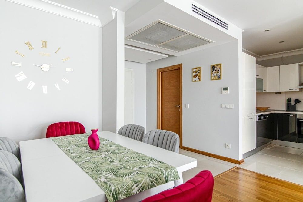 undefined Bright and Centrally Located Flat in Sisli 8