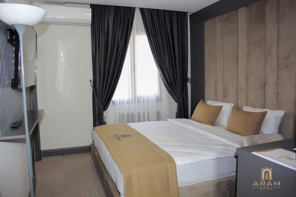 Aram Otel Economy Double Room 2