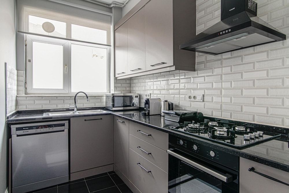 undefined Central 2 1 Flat With Bosphorus View in Beyoglu 8