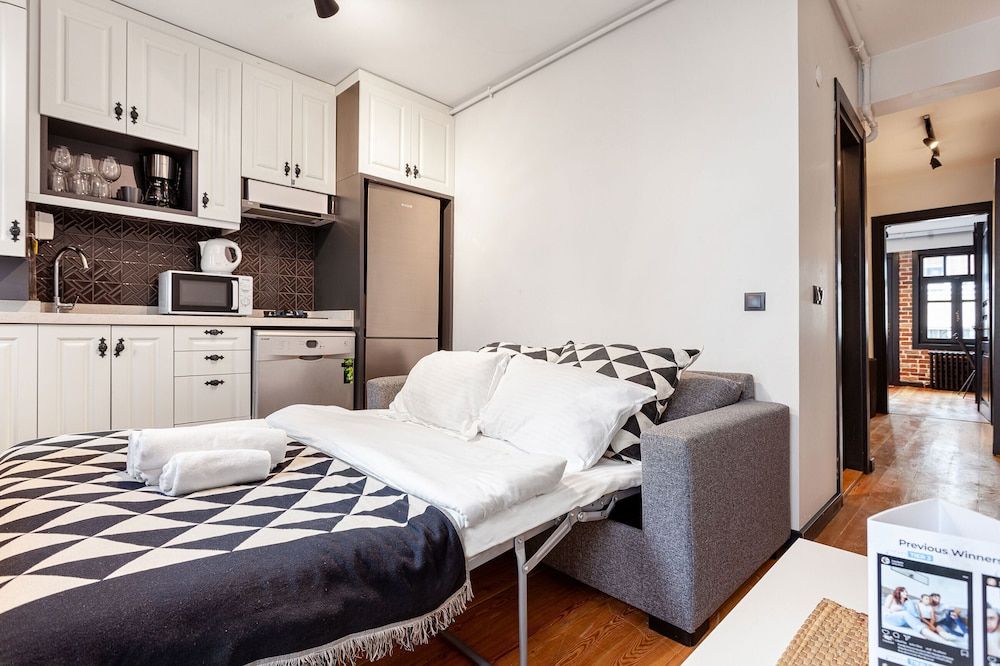 Olympia Flats by Oval Business Apartment 4