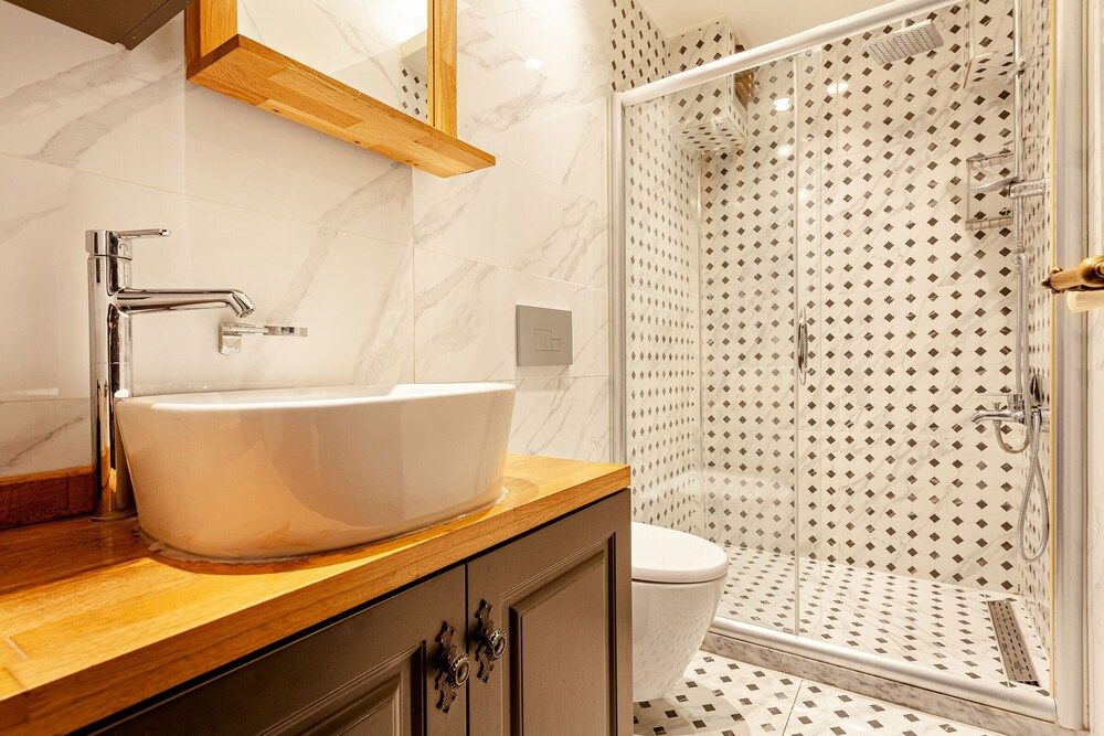 undefined Olympia Flats by Oval 10