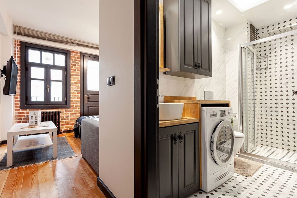 Olympia Flats by Oval Business Apartment 8