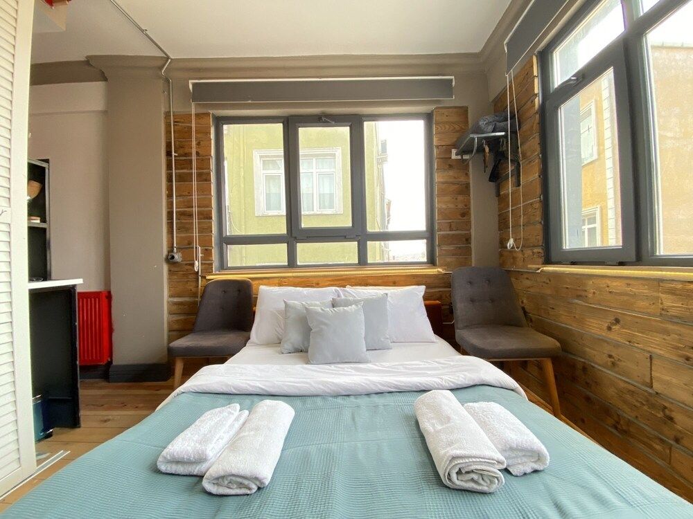 undefined Cozy and Charming Studio Flat in Beyoglu 5