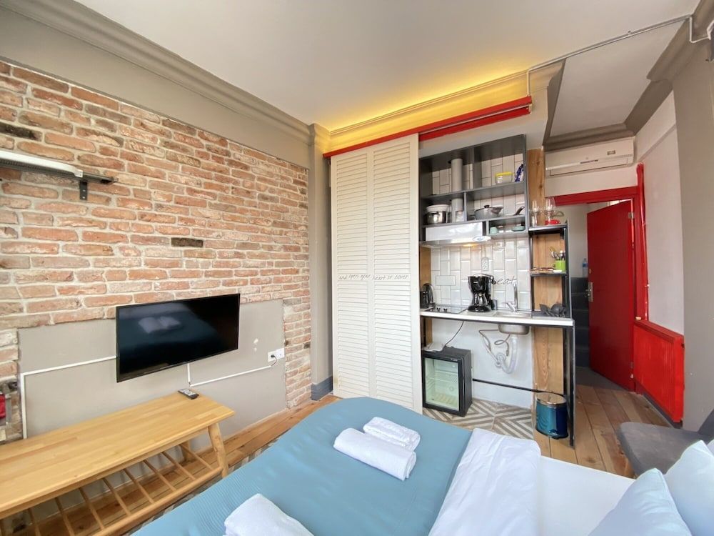 undefined Cozy and Charming Studio Flat in Beyoglu 4