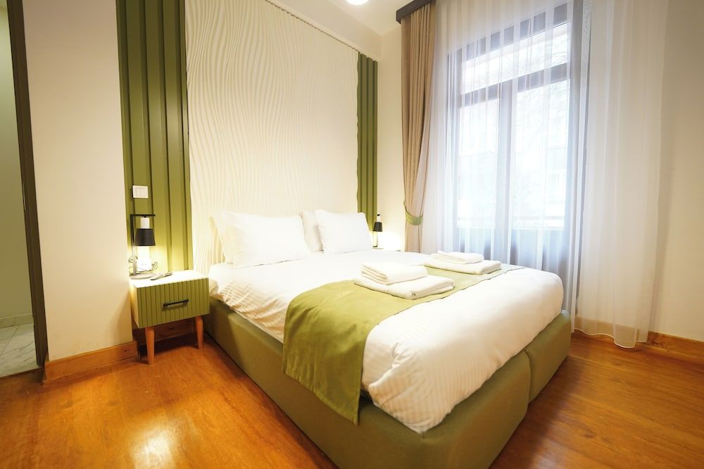 undefined Monev İstanbul 8