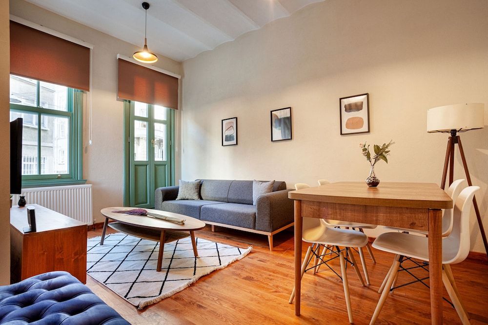 Lola Flats by Oval Elite Apartment 8