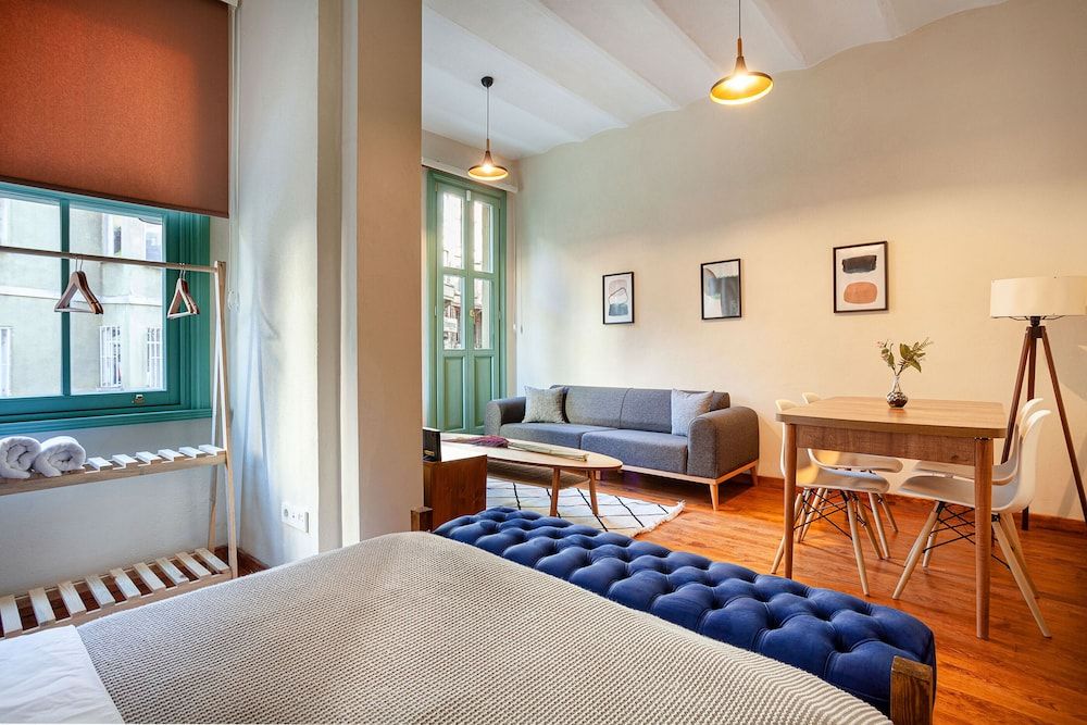 Lola Flats by Oval Elite Apartment 7