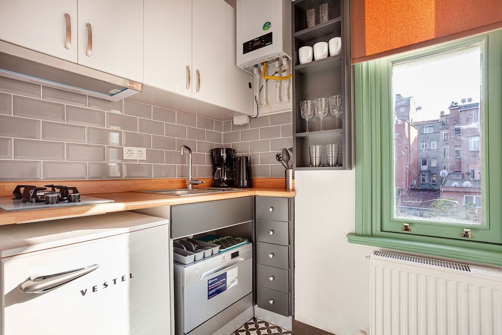 undefined Lola Flats by Oval 6