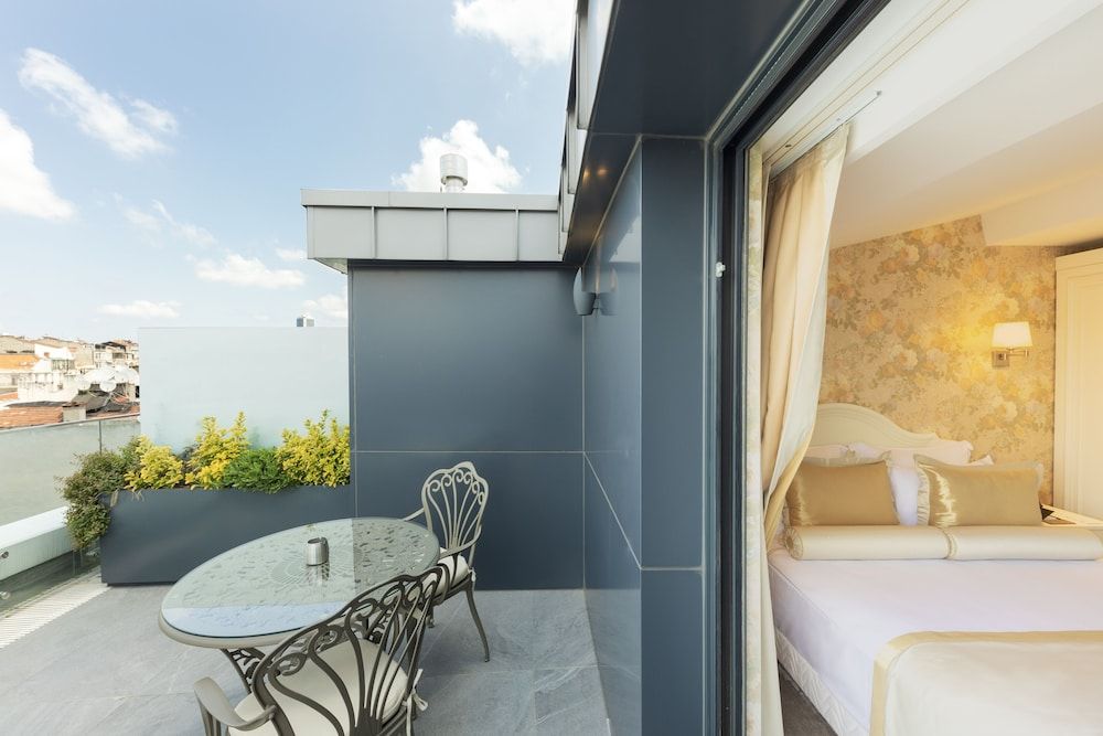 undefined Hallmark Hotel & Spa 7