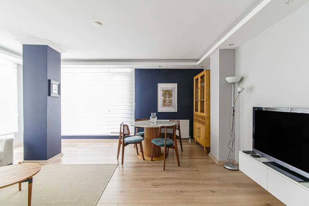 undefined Central and Tastefully Designed Flat in Besiktas 3