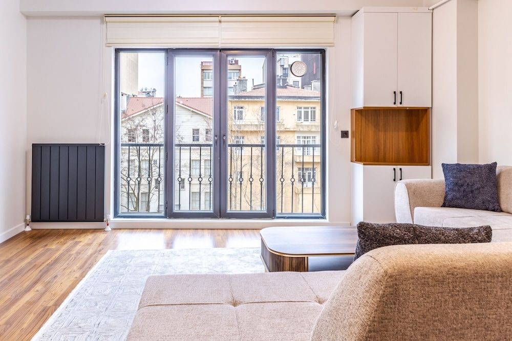 undefined Central and Modern 2 1 Flat in Sisli