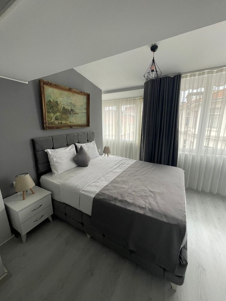 undefined oldmile palace hotel 6