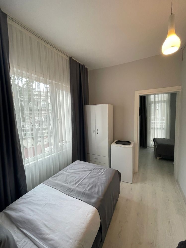 oldmile palace hotel Standard Twin Room 4