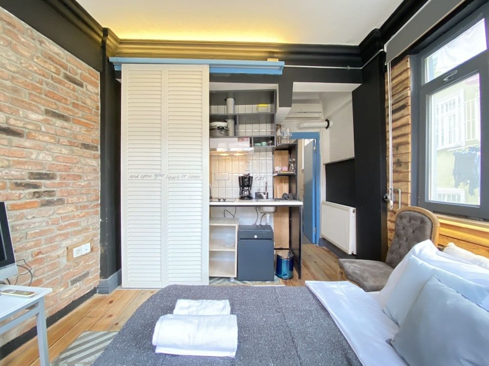 undefined Modern Designed Cozy Studio Flat in Beyoglu 5
