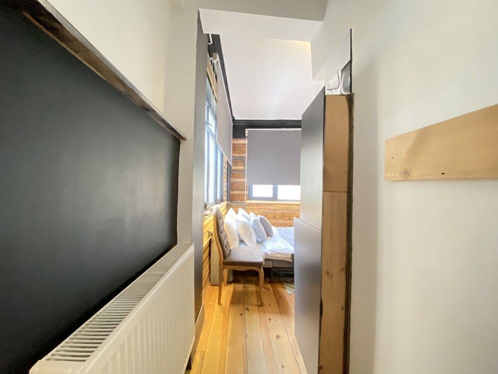 undefined Modern Designed Cozy Studio Flat in Beyoglu 8