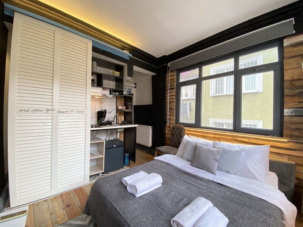 undefined Modern Designed Cozy Studio Flat in Beyoglu 2