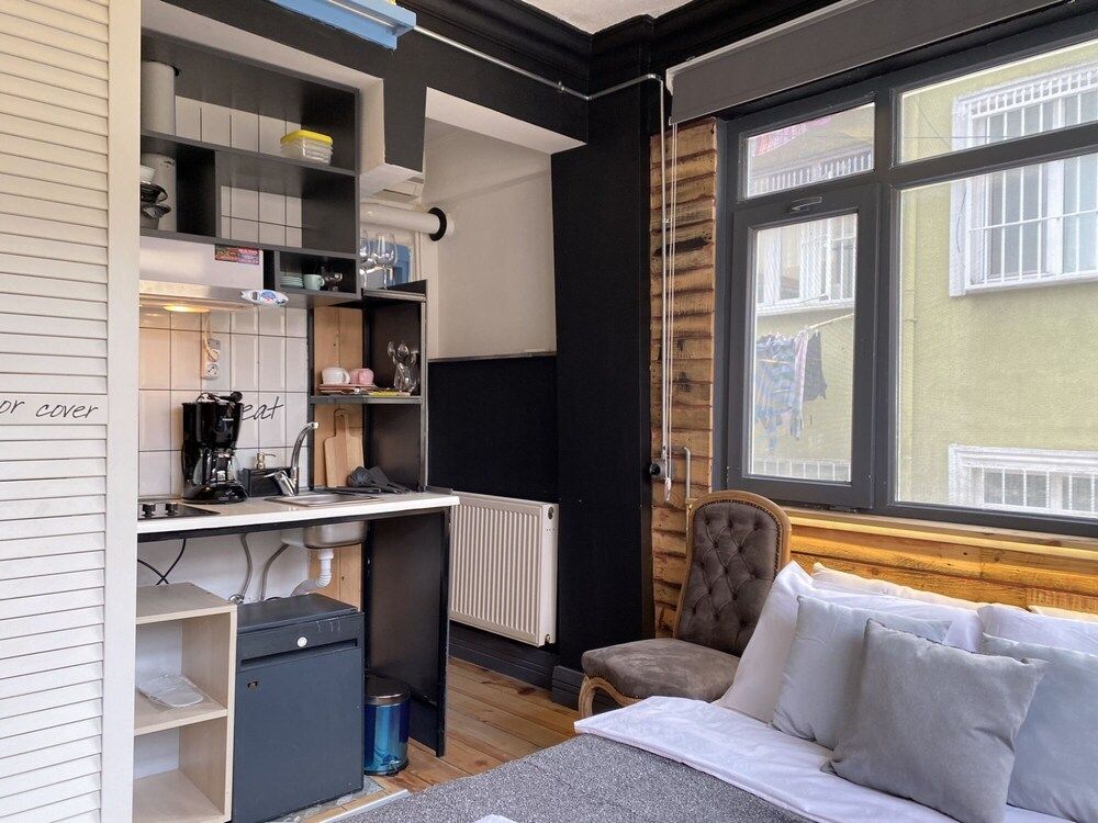 undefined Modern Designed Cozy Studio Flat in Beyoglu 4