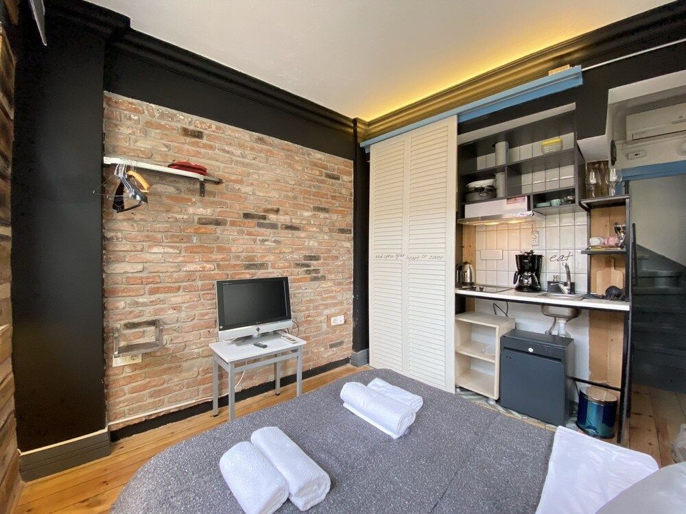 undefined Modern Designed Cozy Studio Flat in Beyoglu 6