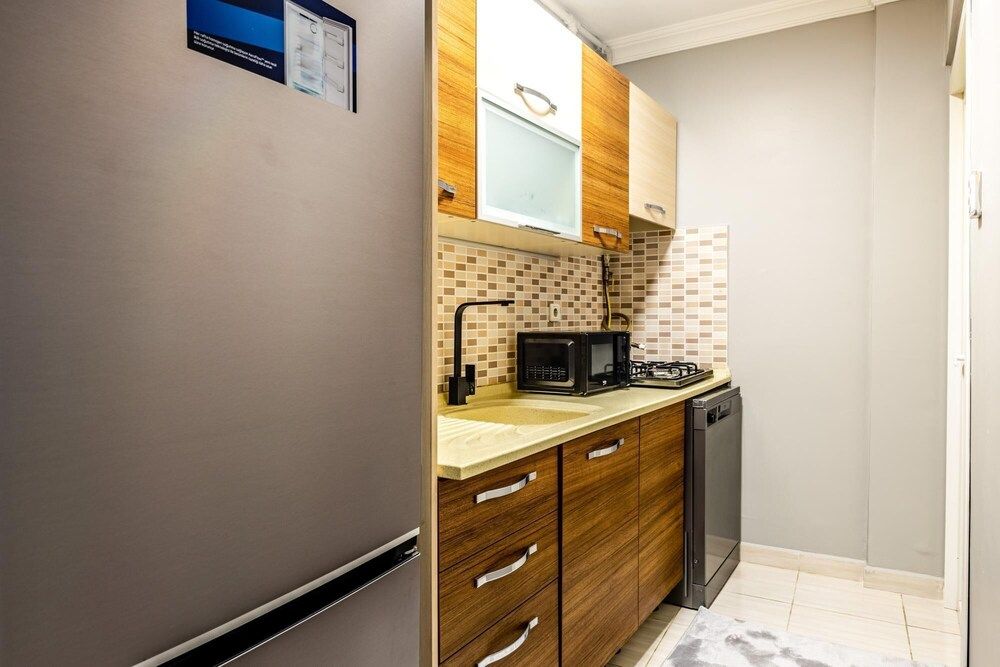 undefined Central and Convenient Flat in Kad k y 6