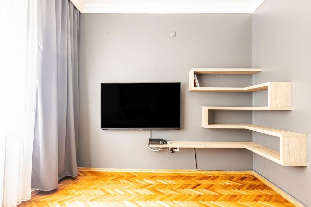 undefined Central and Convenient Flat in Kad k y 3