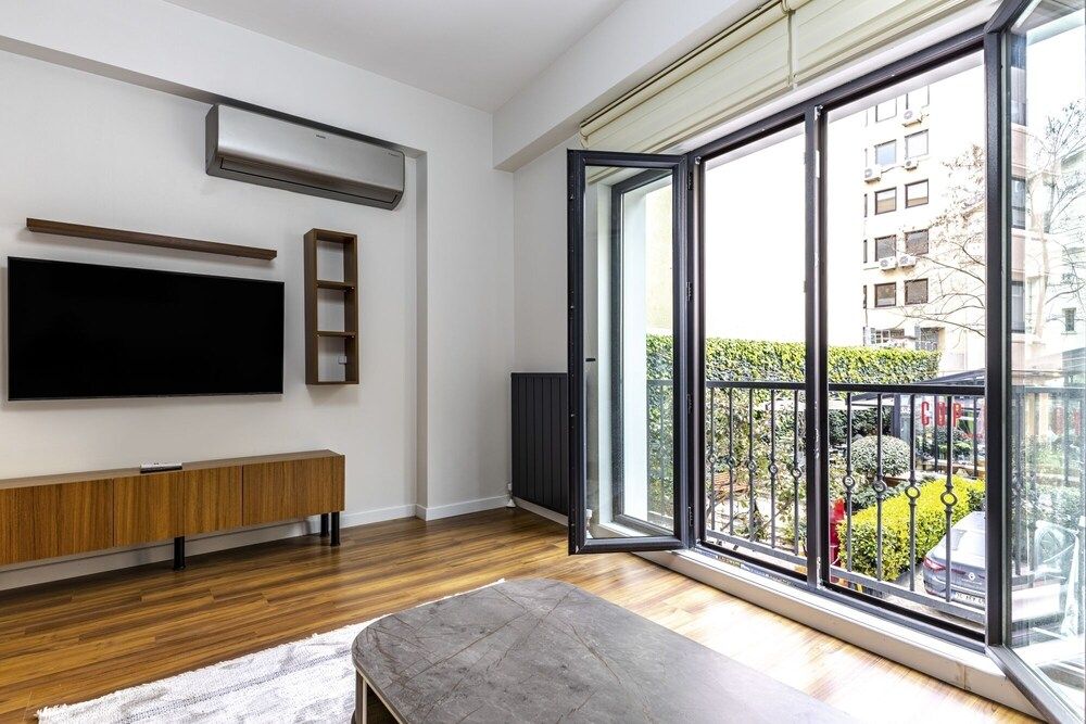 undefined Central and Modernly Furnished Flat in Sisli