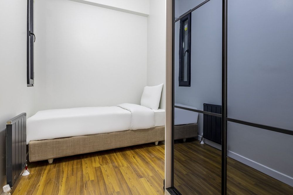 undefined Modern Furnished Comfy 2 1 Flat in Sisli 10