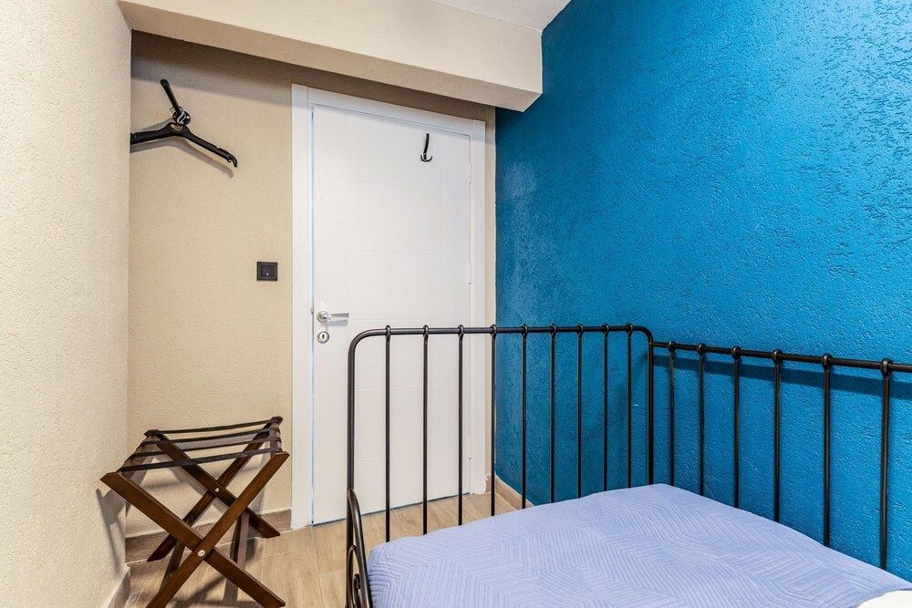 Stylish Fully Furnished Modern Flat in Kad k y Apartment 19