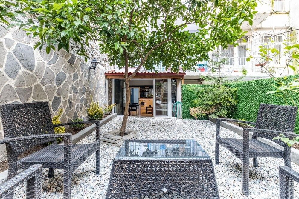 Stylish Fully Furnished Modern Flat in Kad k y Apartment 23