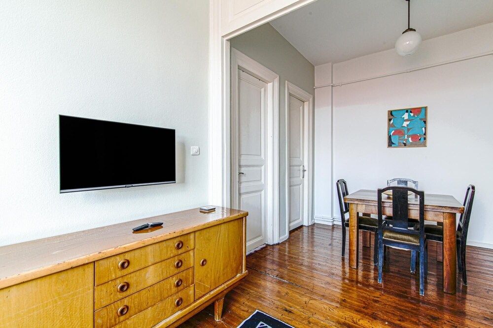 undefined Bright Chic Flat in Beyoglu 3
