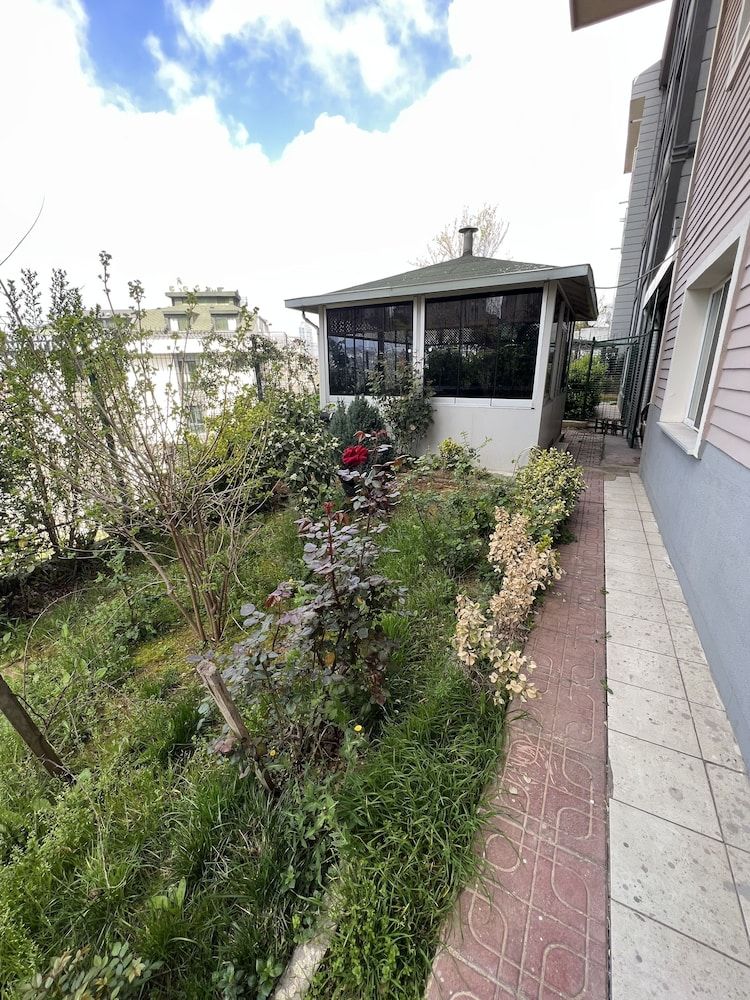 undefined Near Suites 8