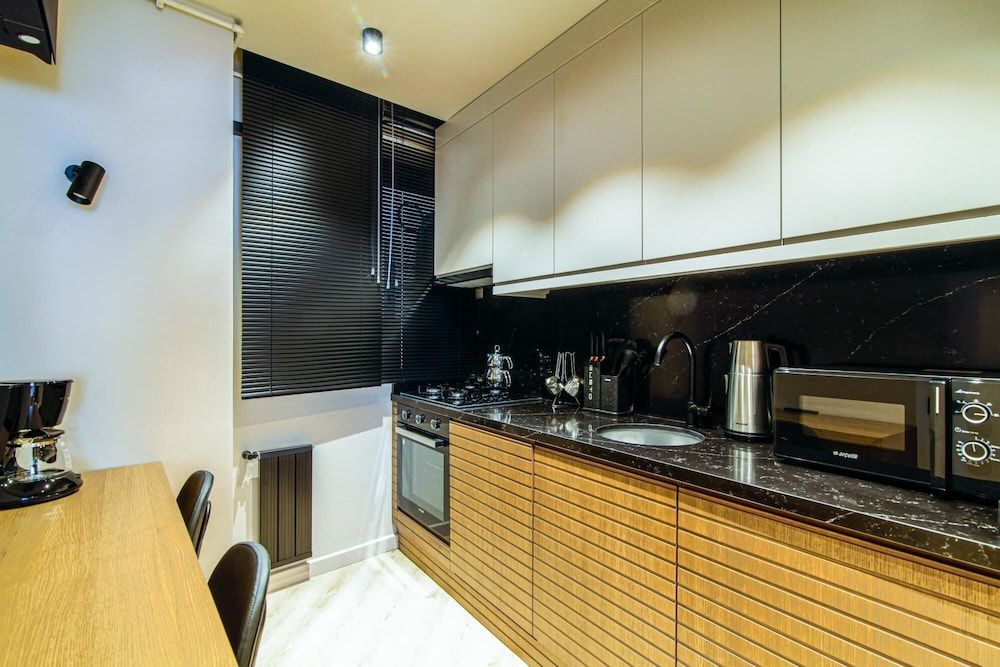 undefined Chic and Convenient Flat in Central Besiktas 9